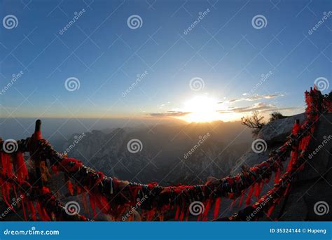 Huashan Mountain at Sunrise Stock Photo - Image of fairyland, asia ...