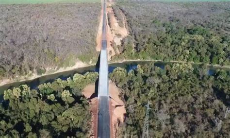 Rio Paracatu inauguração de ponte promete progresso após décadas de