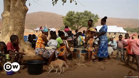 Yan Burkina Faso Na Hijira A Ghana Siyasa Dw