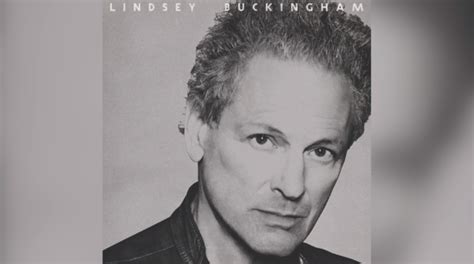 Lindsay Buckingham anuncia su primer disco en solitario en una década