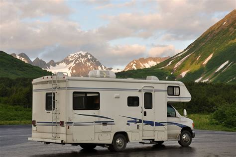 7 Things You Should Know Before Buying An Old Motorhome