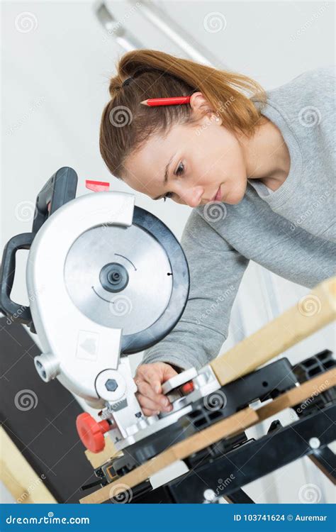 Female Carpenter Using Circular Saw Stock Photo Image Of Industry