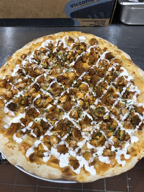 Buffalo Chicken Pizza 🍕 : Pizza