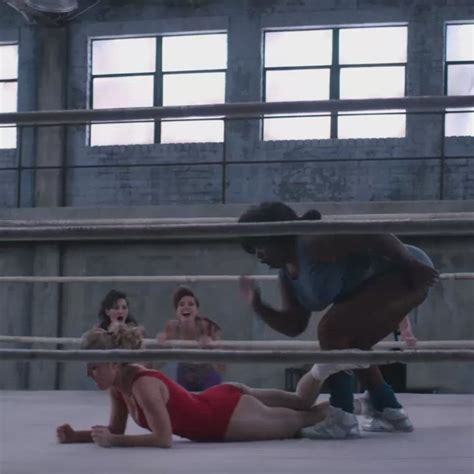 Betty Gilpin In Glowseason 1 Episode 6 2017 Scrolller