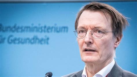 Bundesgesundheitsminister Lauterbach RKI Protokolle Werden