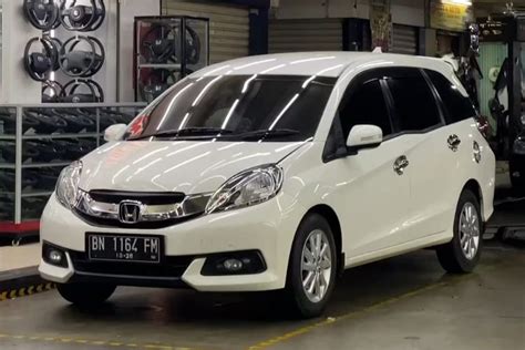 Foto Modifikasi Bapak Bapak Ubah Tampang Honda Mobilio Jadi Rs Halaman