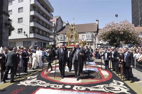 Ponteareas vivió su Corpus con aroma de flores y mucho calor A