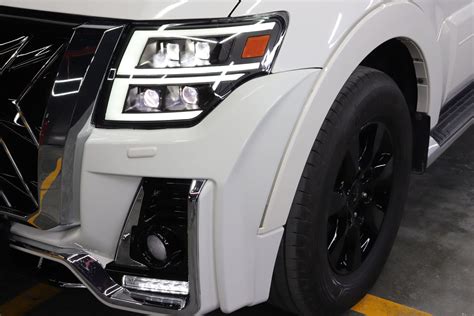 Mitsubishi Pajero Gls Exclusive Black Hawk Body Kit