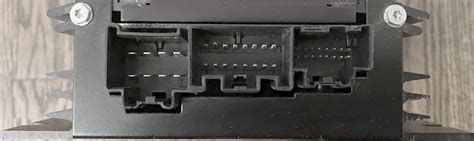 Pontiac 2006 2010 G6 Sedan Monsoon Amplifier Pinout Signals