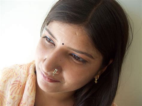 Now Come In Eve Inn Hot Desi