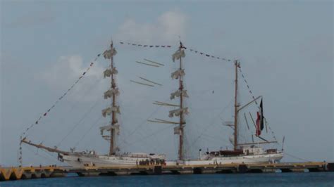 Buque Escuela Velero Cuauhtémoc arriba a la Isla de Cozumel