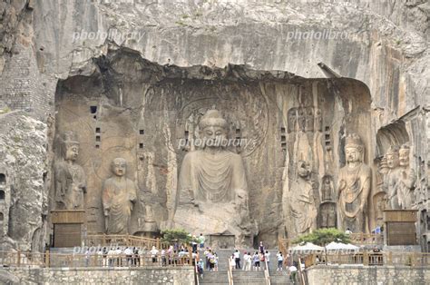 世界文化遺産 中国三大石窟 龍門石窟奉先寺廬舎那大仏 写真素材 2018532 フォトライブラリー Photolibrary