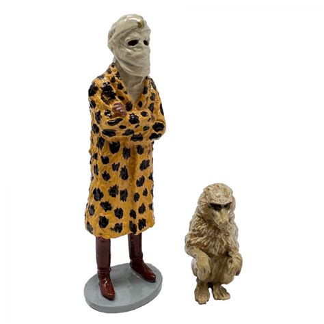 Collectible figurine Pixi Blake and Mortimer, Gita disguised as an ...