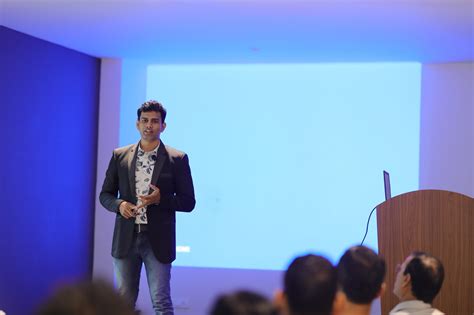 About Us – PRO-TRADERS