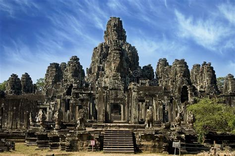 Siglo Xii Antiguo Del Templo De Bayon En Angkor Wat Siem Reap Camboya