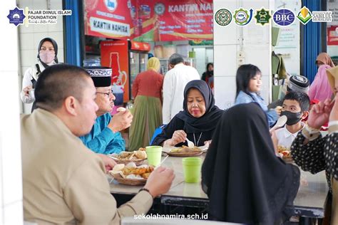 IDUL ADHA BERSAMA NAMIRA ISLAMIC SCHOOL SHALAT BERJAMAAH DAN MAKAN