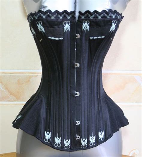 More Intricate Corset Flossing Corset Fashion Women Corset Corsets