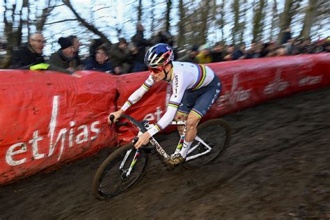 Cyclo cross Tom Pidcock dévoile son programme 2023 2024