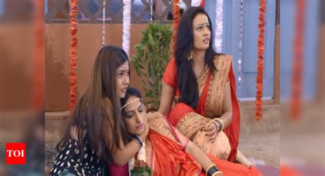 Tujhse Hai Raabta Written Update April 4 2019 Kalyani Saves Anupriya