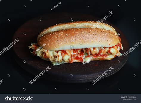 Crispy Juicy Chicken Zinger Sandwich Burger Stock Photo 2000384300 | Shutterstock