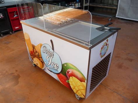 Marque Mazaki Motor Produits Ice Cream Roll Machine Machine Ice