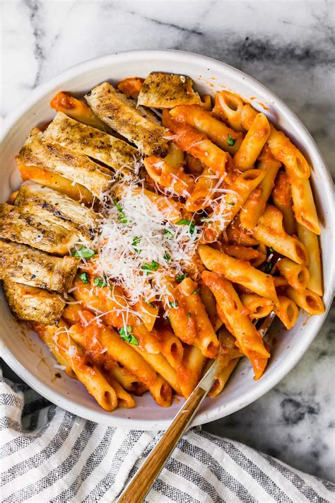 Penne Alla Vodka With Chicken High Protein Nature S Gateway