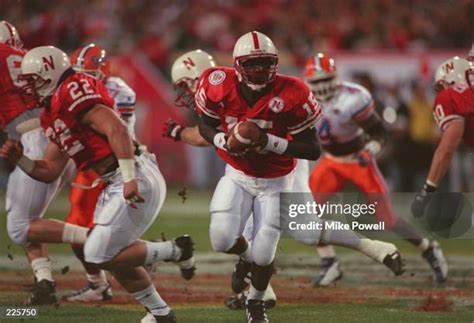 59 Qb Tommie Frazier Photos And High Res Pictures Getty Images