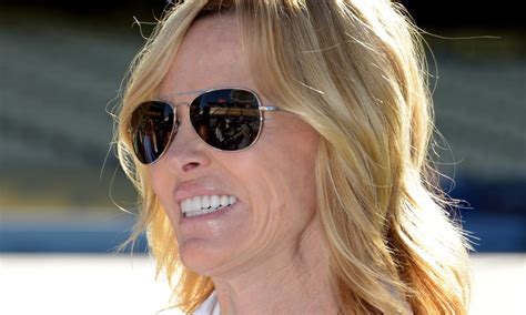 Janet Gretzky — Dustin Johnsons Mother In Law — Earns