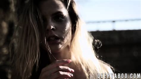 Brunette Gets Fucked Bareback By Guy When He Pays Her Cash