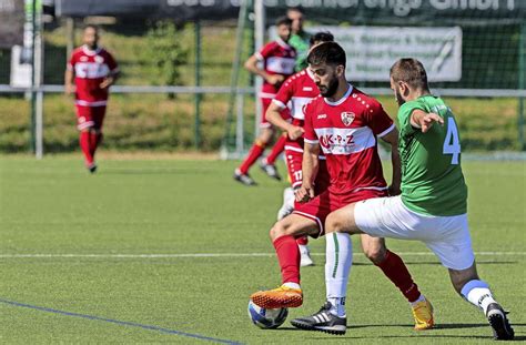 Fu Ball Bezirksliga Bb Cw Spvgg Holzgerlingen Und T Rk Sv Herrenberg