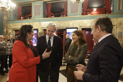 Fotos Del Homenaje Del Atuntamiento De Zaragoza A 253 Parejas Por Sus