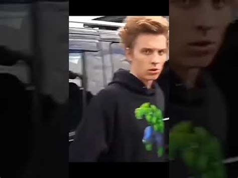 Влад лох🤣🤣🤣🤣🤣🤣🤣 - YouTube