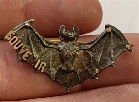 ANCIENNE BROCHE ART Nouveau Chauve Souris Métal Argenté Ou Argent