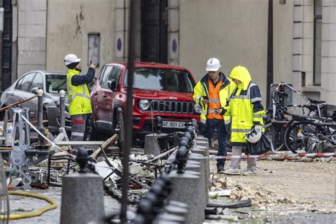 Hallan Un Cad Ver Entre Los Escombros De La Explosi N De Un Edificio En