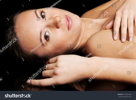 Portrait Beautiful Nude Woman Lying On Stock Photo 165441308 Shutterstock