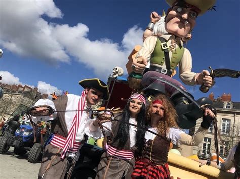 EN IMAGES Carnaval de Nantes les chars mettent la ville à lhonneur