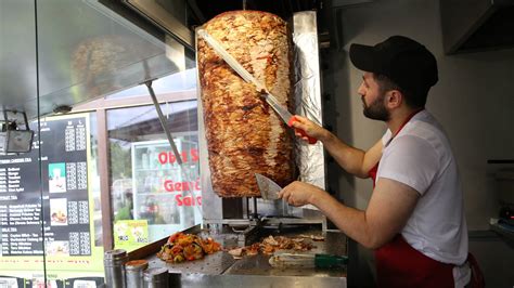 Védettséget kérnek a törökök a döner kebabnak