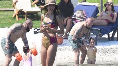 9 Hot Sexy Ozlem Ada Sahin Bikini Pics