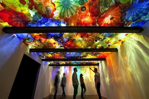 Opening Opulent Dale Chihuly Installations Take Over At Urbanglass