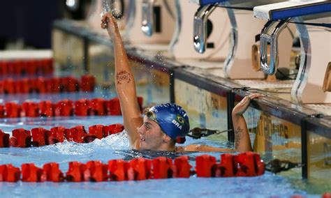 Beatriz Dizotti bate recorde e vai à final dos 1 500m no Mundial