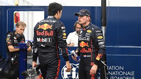 Arde Red Bull el motivo por el que Verstappen se negó a ayudar a Checo