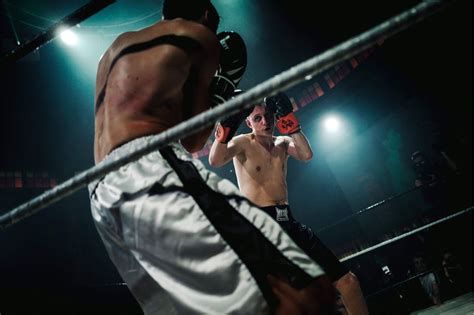 PHOTOS VIDÉOS Le chessboxing ce sport qui mélange échecs et K O