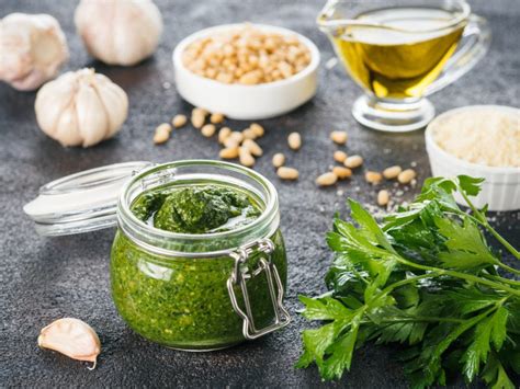 Соус песто: классический рецепт от Шефмаркет