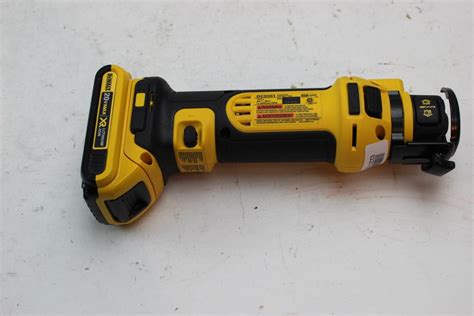 Dewalt Cordless Cut Out Tool | Property Room