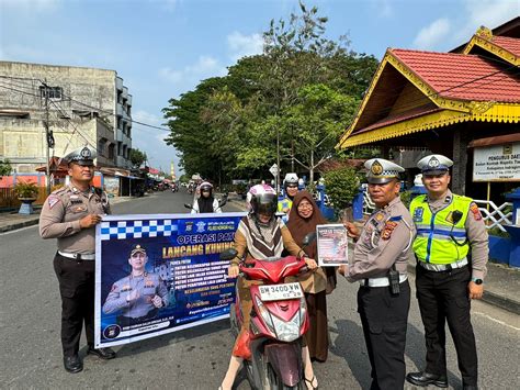 Satgas Preemtif LK 2024 Polres Inhu Datangi Pasar Rakyat Ini Pesan