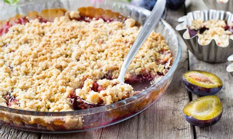 Knusprig Und Saftig Ein S Es Zwetschgen Crumble Rezept Genusswelt