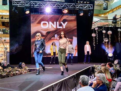 People People Models Produktschau Choreografen T Nzerinnen