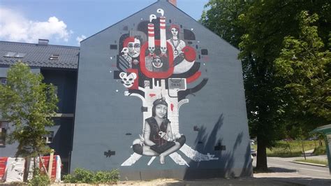 Jaworzno coraz więcej murali na ścianach budynków Graffiti też na