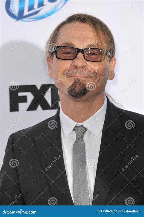 Kurt Sutter editorial stock image. Image of suit, event - 175863754