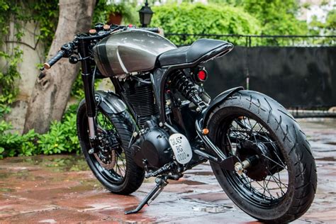 Meet The Royal Enfield Classic 500 Turned Gorgeously Into A Café Racer